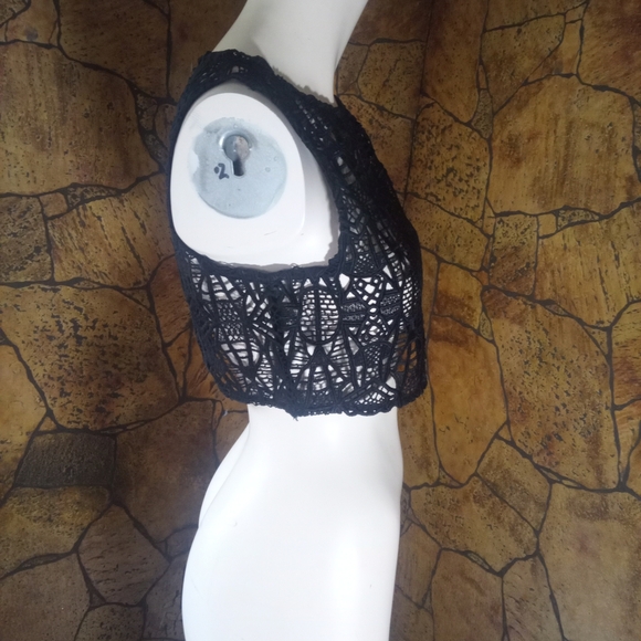 RW&CO. Black Lace Tank Top - Picture 3 of 4